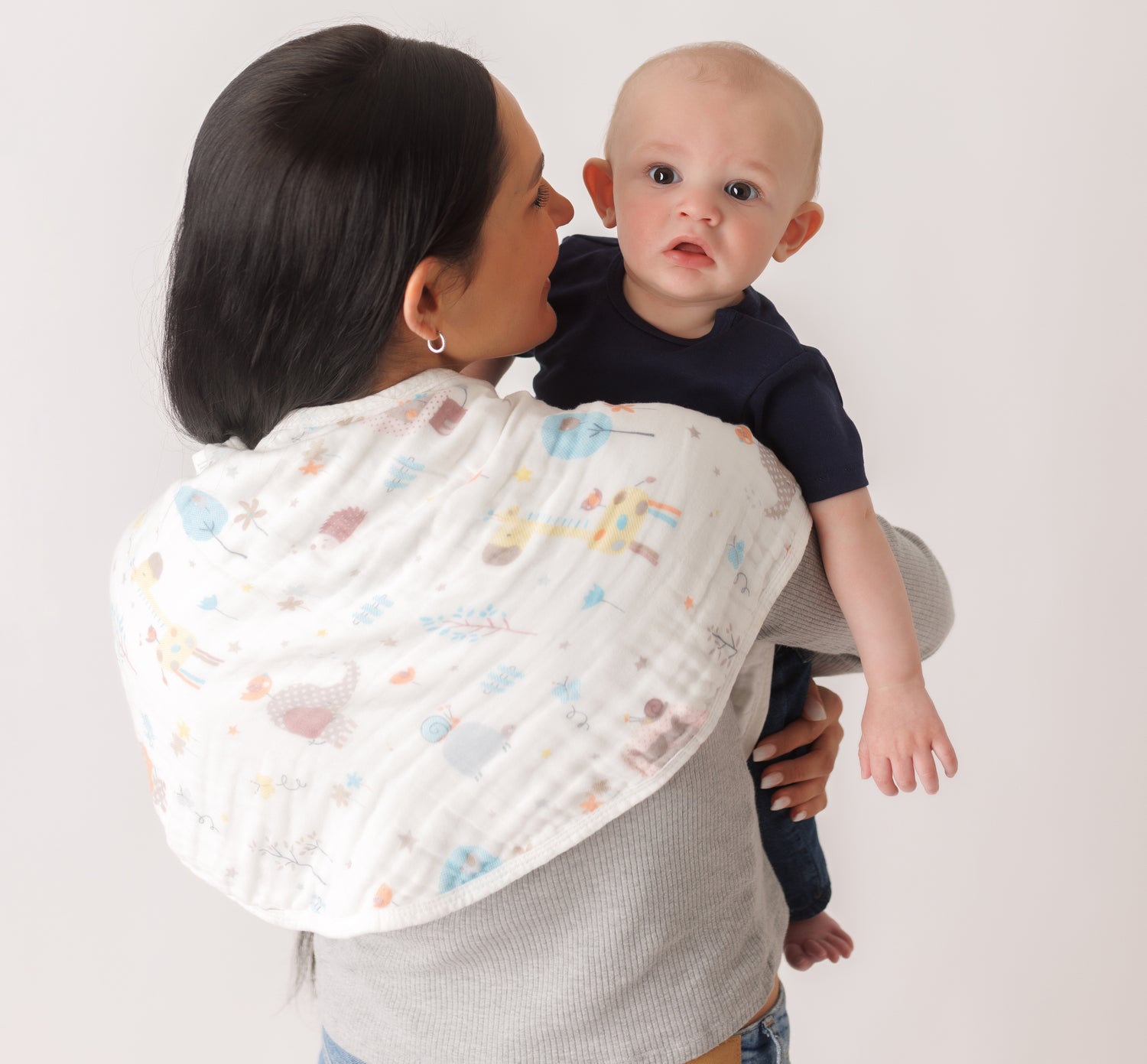 Extra large burp cloth. Provides ultimate coverage against baby messes. 